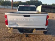 ✅ 2025 Chevrolet Silverado 2500HD LT • VIN: 2GC1KNEY0S1214570 • Lot: 43302687. Wystawiony na IAAI z przebiegiem 7 770 mil. Bezpłatny archiwum sprzedaży aukcyjnych z USA i szczegółowy raport historii pojazdu na DreamBid. Zdjęcie 17.