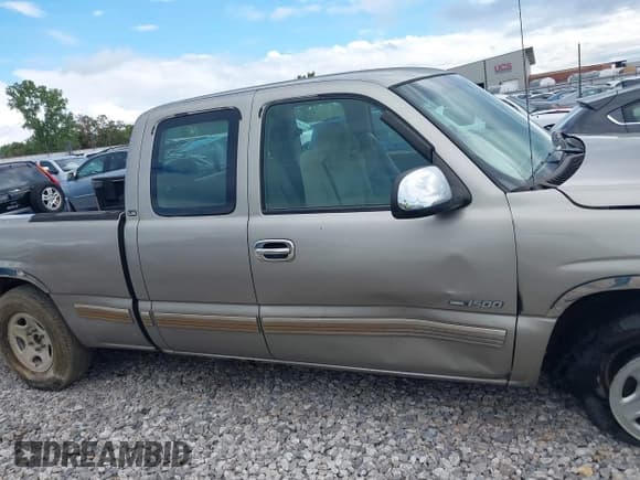 ✅ 2002 Chevrolet Silverado 1500 LT • VIN: 2GCEC19TX21218731 • Лот: 43272633. Опубликован ранее на IAAI с пробегом 301 628 миль. Бесплатный доступ к архиву аукционных продаж из США и подробный отчёт об истории автомобиля на DreamBid. Изображение 13.