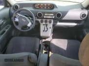 ✅ 2008 Scion xB • VIN: JTLKE50E281044384 • Lot: 81963015. Wystawiony na Copart z przebiegiem 290 361 mil. Bezpłatny archiwum sprzedaży aukcyjnych z USA i szczegółowy raport historii pojazdu na DreamBid. Zdjęcie 8.