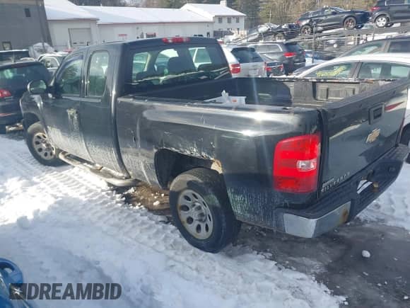 2008 Chevrolet Silverado 1500 Work Truck with VIN 1GCEC19X88Z326767, listed as a IAAI auction lot 41597236 with 196,007 mi miles and . Bid and sale history available at DreamBid. Image 3.