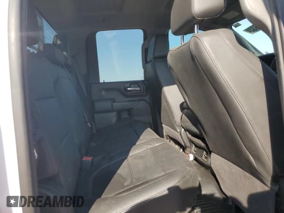 ✅ 2020 Chevrolet Silverado 2500HD • VIN: 1GB5WLE74LF286534 • Lot: 71199324. Wystawiony na Copart z przebiegiem 87 804 mil. Bezpłatny archiwum sprzedaży aukcyjnych z USA i szczegółowy raport historii pojazdu na DreamBid. Zdjęcie 10.