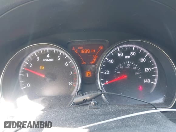 ✅ 2012 Nissan Versa SV • VIN: 3N1CN7AP0CL822889 • Lot: 42349923. Wystawiony na IAAI z przebiegiem 168 914 mil. Bezpłatny archiwum sprzedaży aukcyjnych z USA i szczegółowy raport historii pojazdu na DreamBid. Zdjęcie 7.