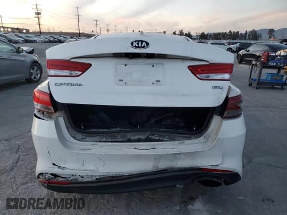 ✅ 2017 Kia Optima EX • VIN: 5XXGU4L33HG144877 • Лот: 90937415. Опубликован ранее на Copart с пробегом 167 546 миль. Бесплатный доступ к архиву аукционных продаж из США и подробный отчёт об истории автомобиля на DreamBid. Изображение 6.