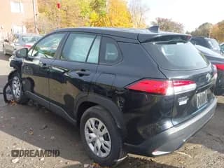 ✅ 2023 Toyota Corolla Cross L • VIN: 7MUAAAAG4PV069225 • Lot: 43460558. Wystawiony na IAAI z przebiegiem 17 921 mil. Bezpłatny archiwum sprzedaży aukcyjnych z USA i szczegółowy raport historii pojazdu na DreamBid. Zdjęcie 3.