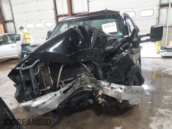 ✅ 2006 Chevrolet Silverado 2500HD LT1 • VIN: 1GCHK23DX6F210487 • Lot: 40915744. Listed on IAAI with Not provided. Free auction sales archive from the USA and detailed vehicle history report at DreamBid. Image 12.