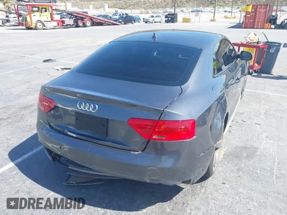 ✅ 2016 Audi S5 Premium Plus • VIN: WAUG4AFR9GA008680 • Lot: 42533150. Wystawiony na IAAI z przebiegiem 126 838 mil. Bezpłatny archiwum sprzedaży aukcyjnych z USA i szczegółowy raport historii pojazdu na DreamBid. Zdjęcie 4.