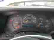 2006 Chevrolet Silverado 1500 LS z VIN 1GCEK19V46Z153487, wystawiony jako Copart lot #86501404 z przebiegiem Nie podano mil oraz Czysty tytuł • Clean title. Historia ofert i sprzedaży dostępna na DreamBid. Obrazek 9.