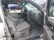 ✅ 2004 GMC Envoy SLT • VIN: 1GKET12S946177171 • Лот: 41231093. Опубликован ранее на IAAI с пробегом 182 574 миль. Бесплатный доступ к архиву аукционных продаж из США и подробный отчёт об истории автомобиля на DreamBid. Изображение 5.