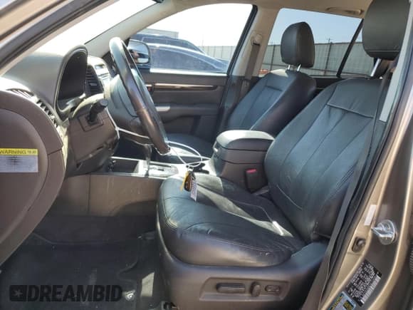 ✅ 2012 Hyundai Santa Fe Limited • VIN: 5XYZK3AB8CG112434 • Lot: 58263684. Listed on Copart with 132,303 mi. Free auction sales archive from the USA and detailed vehicle history report at DreamBid. Image 7.