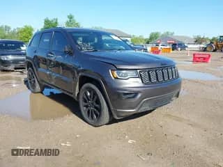 2021 Jeep Grand Cherokee Laredo X z VIN 1C4RJFAG7MC889483, wystawiony jako IAAI lot #42286127 z przebiegiem 48 454 mil mil oraz . Historia ofert i sprzedaży dostępna na DreamBid. Obrazek 1.