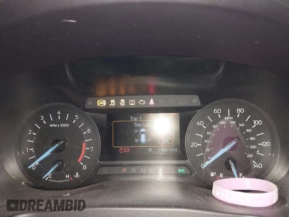 ✅ 2017 Ford Explorer • VIN: 1FM5K7B89HGC52419 • Lot: 41256496. Wystawiony na IAAI z przebiegiem 146 815 mil. Bezpłatny archiwum sprzedaży aukcyjnych z USA i szczegółowy raport historii pojazdu na DreamBid. Zdjęcie 7.