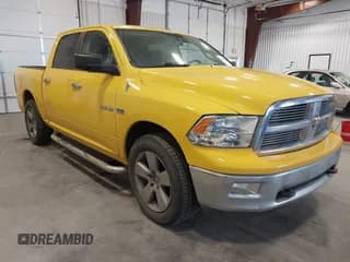 ✅ 2009 Dodge 1500 SLT • VIN: 1D3HB13T99S747517 • Lot: 42467090. Wystawiony na IAAI z przebiegiem 197 910 mil. Bezpłatny archiwum sprzedaży aukcyjnych z USA i szczegółowy raport historii pojazdu na DreamBid. Zdjęcie 1.