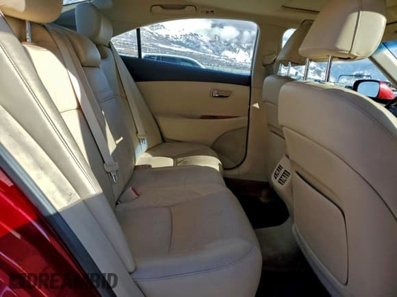 ✅ 2010 Lexus ES 330 • VIN: JTHBK1EG6A2361140 • Лот: 95151975. Опубликован ранее на Copart с пробегом 186 043 миль. Бесплатный доступ к архиву аукционных продаж из США и подробный отчёт об истории автомобиля на DreamBid. Изображение 10.