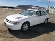 ✅ 1998 Nissan Altima XE • VIN: 1N4DL01D1WC260737 • Лот: 44421064. Опубликован ранее на Copart с пробегом 117 023 миль. Бесплатный доступ к архиву аукционных продаж из США и подробный отчёт об истории автомобиля на DreamBid. Изображение 1.