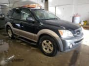 ✅ 2003 Kia Sorento LX • VIN: KNDJC733635037734 • Лот: 83676754. Опубликован ранее на Copart с пробегом 186 162 миль. Бесплатный доступ к архиву аукционных продаж из США и подробный отчёт об истории автомобиля на DreamBid. Изображение 4.