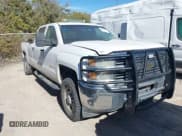 ✅ 2015 Chevrolet Silverado 2500HD Work Truck • VIN: 1GC1KUEG8FF149452 • Lot: 43589670. Wystawiony na IAAI z przebiegiem 313 050 mil. Bezpłatny archiwum sprzedaży aukcyjnych z USA i szczegółowy raport historii pojazdu na DreamBid. Zdjęcie 1.