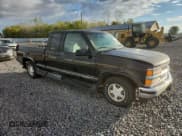 ✅ 1997 Chevrolet Silverado 1500 • VIN: 1GCEC19R2VE125029 • Lot: 89508335. Listed on Copart with 251,246 mi. Free auction sales archive from the USA and detailed vehicle history report at DreamBid. Image 4.