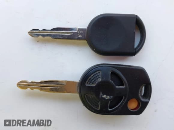 ✅ 2008 Ford Escape XLT • VIN: 1FMCU93158KC97952 • Lot: 43873484. Listed on IAAI with 221,676 mi. Free auction sales archive from the USA and detailed vehicle history report at DreamBid. Image 11.