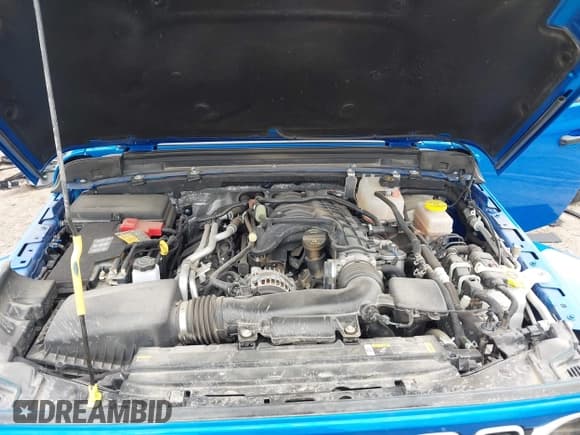 ✅ 2024 Jeep Wrangler Sahara • VIN: 1C4PJXEG0RW344058 • Lot: 42261013. Listed on IAAI with 20,040 mi. Free auction sales archive from the USA and detailed vehicle history report at DreamBid. Image 10.