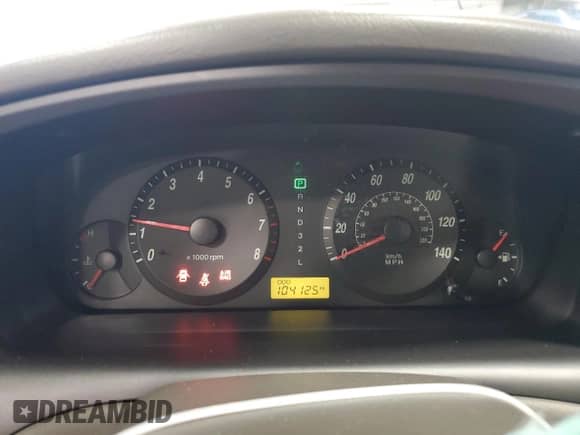 ✅ 2005 Hyundai Elantra GLS • VIN: KMHDN46D15U048042 • Лот: 65401424. Размещён на Copart с пробегом 104 125 миль миль. Получите бесплатный доступ к архиву аукционных продаж из США и посмотрите подробный отчёт об истории автомобиля на DreamBid. Изображение 9.