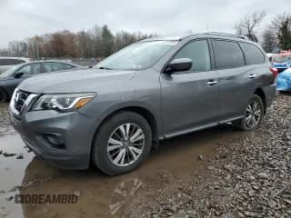 ✅ 2019 Nissan Pathfinder S • VIN: 5N1DR2MM4KC632903 • Лот: 92364495. Опубликован ранее на Copart с пробегом 85 499 миль. Бесплатный доступ к архиву аукционных продаж из США и подробный отчёт об истории автомобиля на DreamBid. Изображение 1.