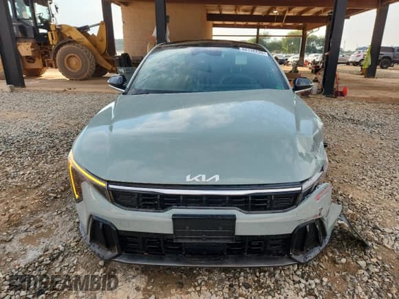 ✅ 2025 Kia K4 GT-Line • VIN: 3KPFW4DE8SE097917 • Lot: 80146235. Listed on Copart with 2,967 mi. Free auction sales archive from the USA and detailed vehicle history report at DreamBid. Image 5.