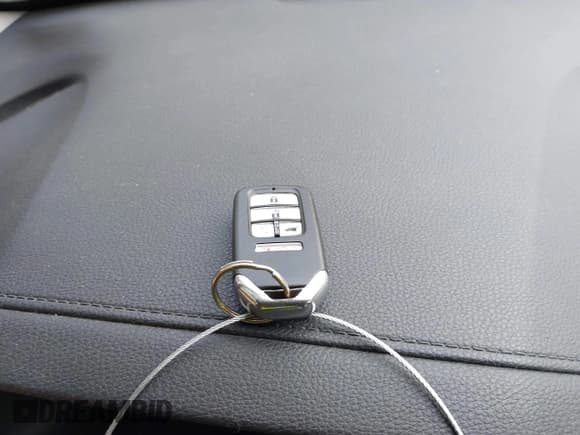 ✅ 2017 Honda Pilot Elite • VIN: 5FNYF6H02HB100235 • Lot: 43026575. Wystawiony na IAAI z przebiegiem 174 362 mil. Bezpłatny archiwum sprzedaży aukcyjnych z USA i szczegółowy raport historii pojazdu na DreamBid. Zdjęcie 11.