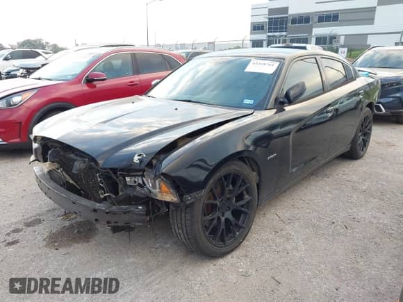 ✅ 2013 Dodge Charger RT • VIN: 2C3CDXCT6DH612970 • Lot: 43328761. Wystawiony na IAAI z przebiegiem 124 816 mil. Bezpłatny archiwum sprzedaży aukcyjnych z USA i szczegółowy raport historii pojazdu na DreamBid. Zdjęcie 18.