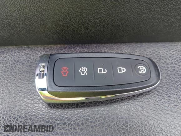 ✅ 2017 Ford Expedition Max Limited • VIN: 1FMJK2AT2HEA61427 • Lot: 42759145. Listed on IAAI with 134,450 mi. Free auction sales archive from the USA and detailed vehicle history report at DreamBid. Image 11.