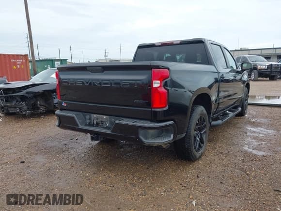 ✅ 2021 Chevrolet Silverado 1500 RST • VIN: 3GCPWDED2MG478602 • Lot: 42494393. Wystawiony na IAAI z przebiegiem 84 525 mil. Bezpłatny archiwum sprzedaży aukcyjnych z USA i szczegółowy raport historii pojazdu na DreamBid. Zdjęcie 4.