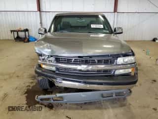 2001 Chevrolet Silverado 1500 LS z VIN 2GCEC19T611298530, wystawiony jako Copart lot #67365554 z przebiegiem 144 277 mil mil oraz Szkoda całkowita • Salvage title. Historia ofert i sprzedaży dostępna na DreamBid. Obrazek 5.