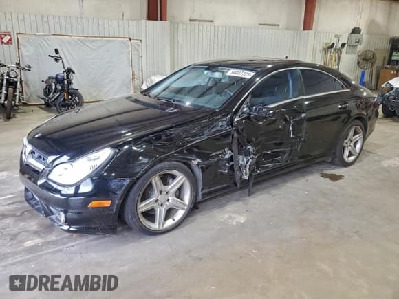 ✅ 2011 Mercedes-Benz CLS 550 • VIN: WDDDJ7CB2BA171324 • Lot: 94447725. Wystawiony na Copart z przebiegiem 116 485 mil. Bezpłatny archiwum sprzedaży aukcyjnych z USA i szczegółowy raport historii pojazdu na DreamBid. Zdjęcie 1.
