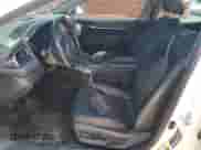 2022 Toyota Camry SE z VIN 4T1G11AKXNU664674, wystawiony jako Copart lot #68319575 z przebiegiem 62 490 mil mil oraz Czysty tytuł • Clean title. Historia ofert i sprzedaży dostępna na DreamBid. Obrazek 7.