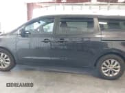 ✅ 2020 Kia Sedona EX • VIN: KNDMB5C15L6593188 • Lot: 42643755. Wystawiony na IAAI z przebiegiem 144 167 mil. Bezpłatny archiwum sprzedaży aukcyjnych z USA i szczegółowy raport historii pojazdu na DreamBid. Zdjęcie 13.
