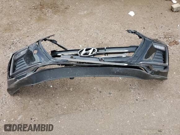 2018 Hyundai Elantra Sport с VIN KMHD04LB9JU447003, выставлен на аукционе Copart как лот 69148785 с пробегом 79 913 миль миль и На запчасти • Non repairable. История ставок и продаж доступна на DreamBid. Изображение 12.