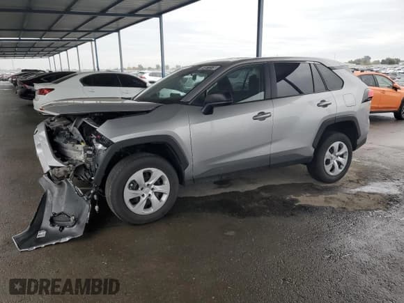 ✅ 2025 Toyota RAV4 LE • VIN: 2T3F1RFVXSC504313 • Лот: 91577275. Опубликован ранее на Copart с пробегом 18 478 миль. Бесплатный доступ к архиву аукционных продаж из США и подробный отчёт об истории автомобиля на DreamBid. Изображение 1.
