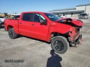 ✅ 2020 Chevrolet Silverado 1500 Custom Trail Boss • VIN: 1GCPYCEF2LZ112174 • Lot: 90975235. Wystawiony na Copart z przebiegiem 88 278 mil. Bezpłatny archiwum sprzedaży aukcyjnych z USA i szczegółowy raport historii pojazdu na DreamBid. Zdjęcie 4.