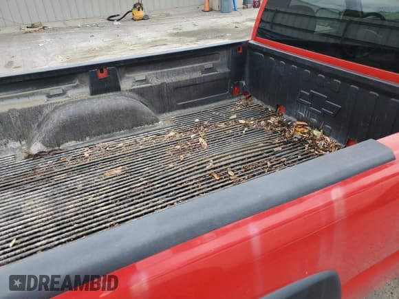 ✅ 2006 Chevrolet Silverado 2500HD LT1 • VIN: 1GCHK24U26E192989 • Лот: 89883025. Опубликован ранее на Copart с пробегом 177 096 миль. Бесплатный доступ к архиву аукционных продаж из США и подробный отчёт об истории автомобиля на DreamBid. Изображение 10.