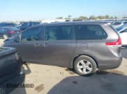 ✅ 2014 Toyota Sienna L • VIN: 5TDZK3DC3ES512900 • Lot: 43676360. Listed on IAAI with 201,555 mi. Free auction sales archive from the USA and detailed vehicle history report at DreamBid. Image 15.