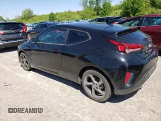 2020 Hyundai Veloster 2.0 z VIN KMHTG6AF3LU031508, wystawiony jako Copart lot #51486954 z przebiegiem 38 061 mil mil oraz Szkoda całkowita • Salvage title. Historia ofert i sprzedaży dostępna na DreamBid. Obrazek 2.