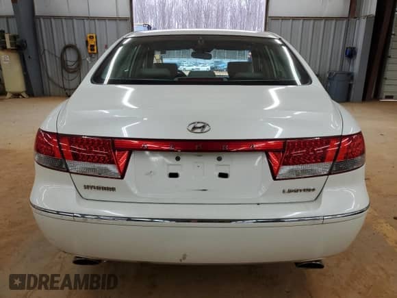 2006 Hyundai Azera SE с VIN KMHFC46F76A091674, выставлен на аукционе Copart как лот 47878195 с пробегом 204 930 миль миль и Чистый • Clean title. История ставок и продаж доступна на DreamBid. Изображение 6.