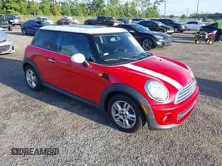 2011 MINI Hardtop with VIN WMWSU3C57BT093488, listed as a IAAI auction lot 42984942 with 77,552 mi miles and . Bid and sale history available at DreamBid. Image 1.