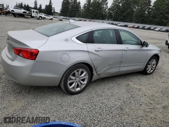✅ 2017 Chevrolet Impala LT • VIN: 2G1105SA8H9151797 • Лот: 70345054. Опубликован ранее на Copart с пробегом 83 511 миль. Бесплатный доступ к архиву аукционных продаж из США и подробный отчёт об истории автомобиля на DreamBid. Изображение 3.