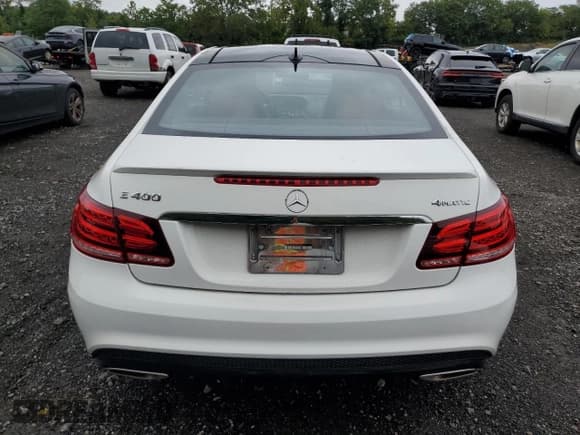✅ 2016 Mercedes-Benz E 400 • VIN: WDDKJ6HB1GF331505 • Lot: 71165575. Wystawiony na Copart z przebiegiem 112 656 mil. Bezpłatny archiwum sprzedaży aukcyjnych z USA i szczegółowy raport historii pojazdu na DreamBid. Zdjęcie 6.