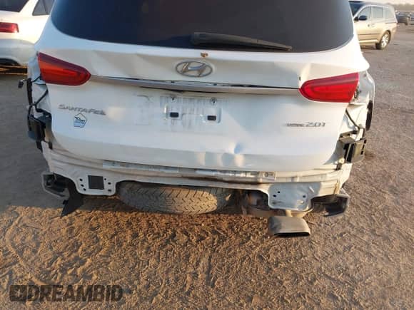 2020 Hyundai Santa Fe SEL z VIN 5NMS3CAAXLH216029, wystawiony jako IAAI lot #43222450 z przebiegiem 70 337 mil mil oraz . Historia ofert i sprzedaży dostępna na DreamBid. Obrazek 6.