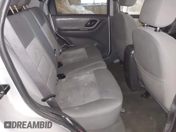 ✅ 2006 Ford Escape XLT • VIN: 1FMYU03196KA11342 • Lot: 42237654. Listed on IAAI with 146,929 mi. Free auction sales archive from the USA and detailed vehicle history report at DreamBid. Image 8.