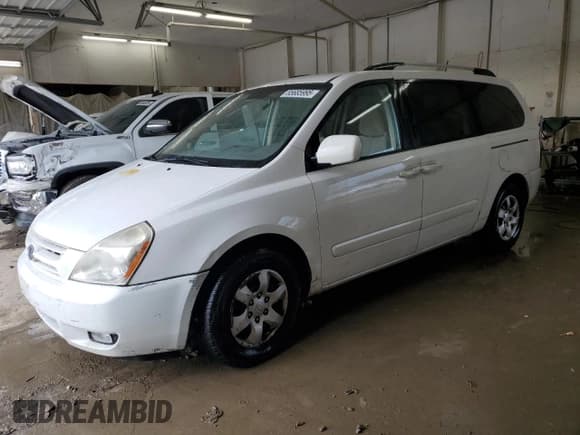 ✅ 2010 Kia Sedona LX • VIN: KNDMG4C30A6349586 • Lot: 85685995. Listed on Copart with 289,414 mi. Free auction sales archive from the USA and detailed vehicle history report at DreamBid. Image 1.