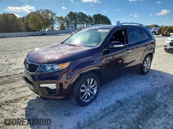 ✅ 2013 Kia Sorento SX • VIN: 5XYKWDA23DG354190 • Лот: 91768635. Опубликован ранее на Copart с пробегом 161 396 миль. Бесплатный доступ к архиву аукционных продаж из США и подробный отчёт об истории автомобиля на DreamBid. Изображение 1.