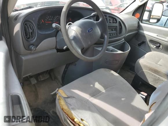 ✅ 2007 Ford Econoline Cargo Commercial • VIN: 1FTNE24W77DA99727 • Lot: 55061535. Listed on Copart with 409,900 mi. Free auction sales archive from the USA and detailed vehicle history report at DreamBid. Image 8.