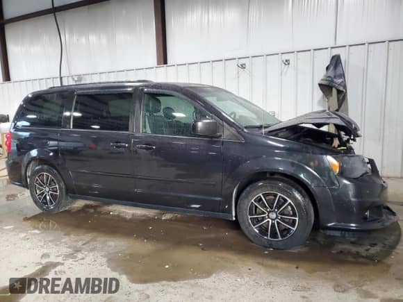 2015 Dodge Grand Caravan R/T with VIN 2C4RDGEG5FR736036, listed as a Copart auction lot 90314845 with 113,784 mi miles and Salvage title. Bid and sale history available at DreamBid. Image 4.
